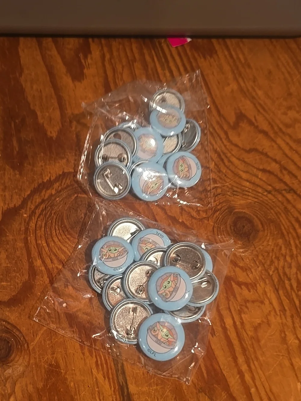 ❤️10/$40 New 2 Packages Mandalorian Buttons